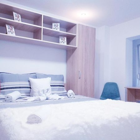 Perla Apartment ทิมิชัวรา ภายนอก รูปภาพ