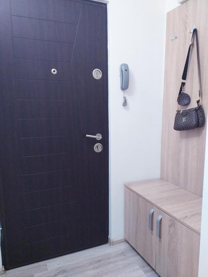 Perla Apartment ทิมิชัวรา ภายนอก รูปภาพ