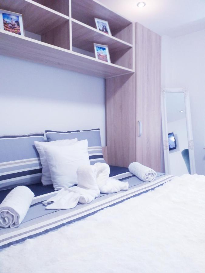 Perla Apartment ทิมิชัวรา ภายนอก รูปภาพ